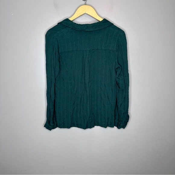 Skies are blue emerald green button down blouse - Picture 6 of 6